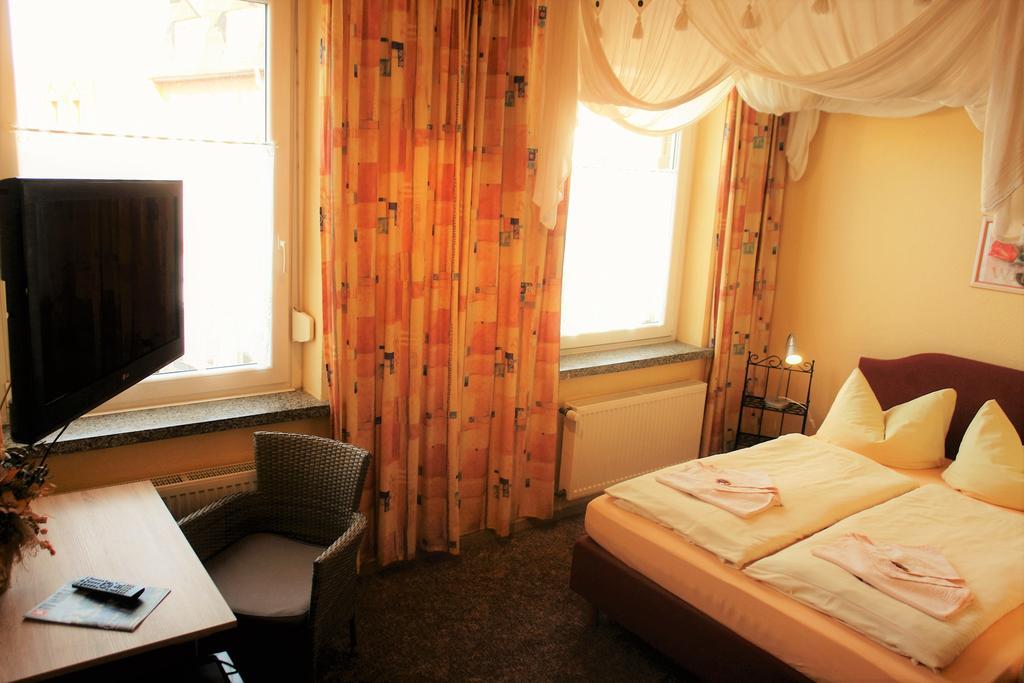 Hotel-Pension Gruene Linde Delitzsch Pokój zdjęcie